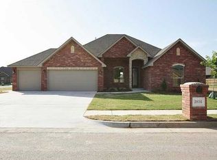 2816 Morgan Trce, Yukon, OK 73099