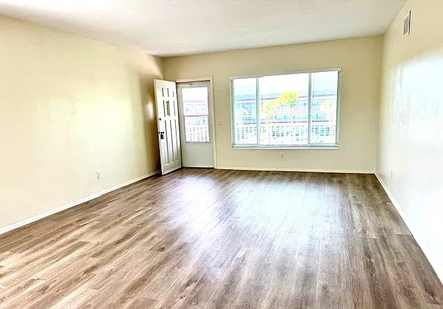 2071 Australia Way W — Photo 4