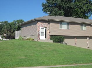 5128 Oaks Ln #5128, Omaha, NE 68137