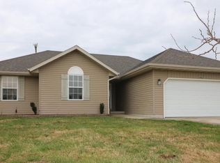 403 Sugar Tree Rd, Sparta, MO 65753