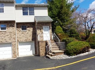 256 Washington Ave, Dumont, NJ 07628