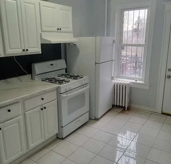 127 Stanley Ave #1 — Photo 1
