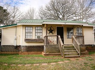 205 Lewis St, Elkhart, TX