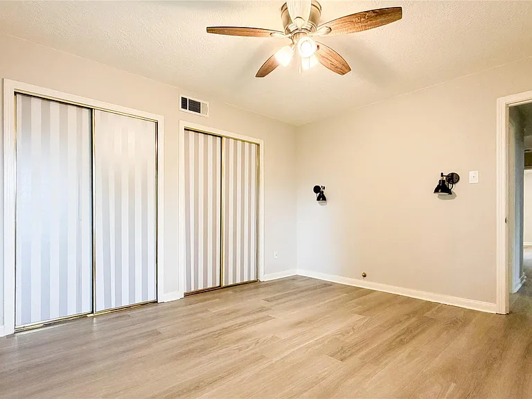 7007 Housman St — Photo 9