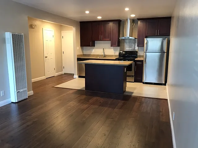 7 Garden Ct #5 — Photo 3