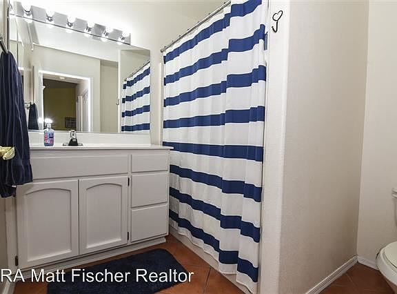 5th image of 10742 E 34th St