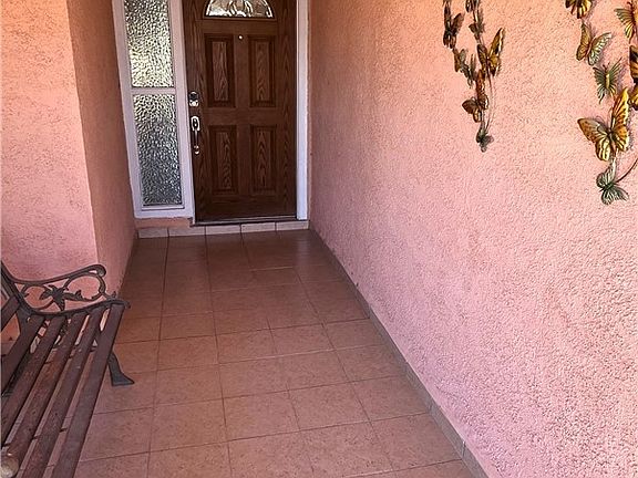 2nd image of 3112 Elmrock Pl