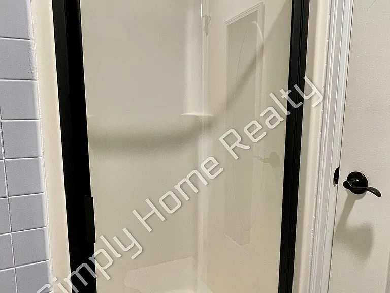 2781 Chambers Point Ct — Photo 27