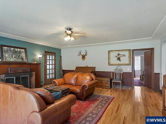 5th image of 162 Riverside Dr SE