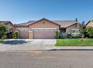 5882 E Inyo St, Fresno, CA 93727