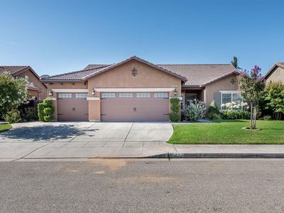 5882 E Inyo St, Fresno, CA, 93727