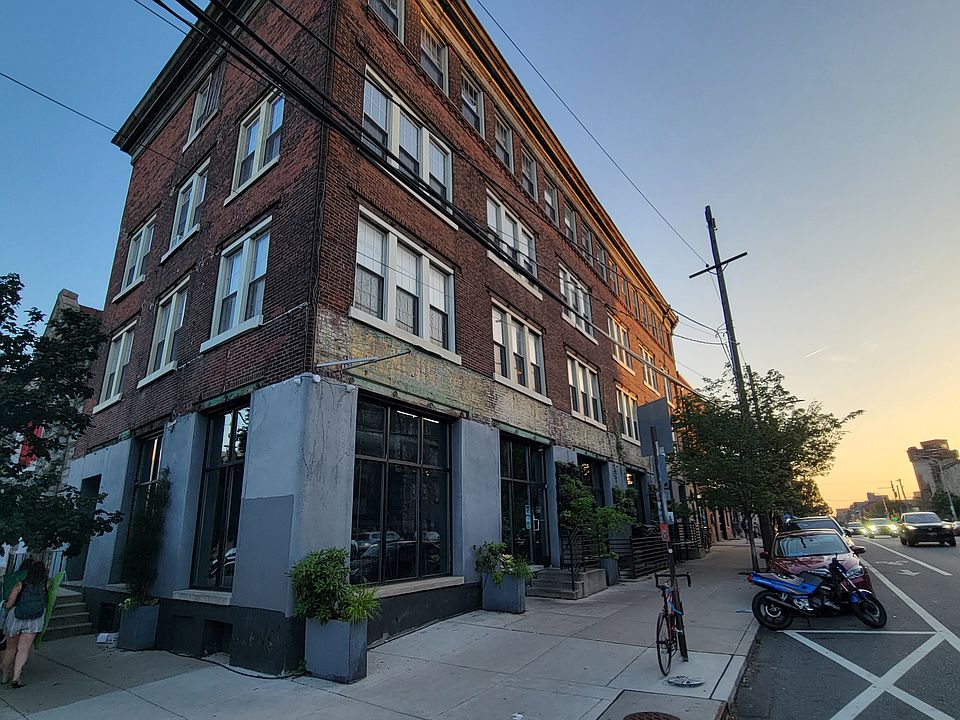 2100 Fairmount Ave. Philadelphia PA
