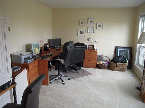 3rd image of 1220 Regency Park Ct SE