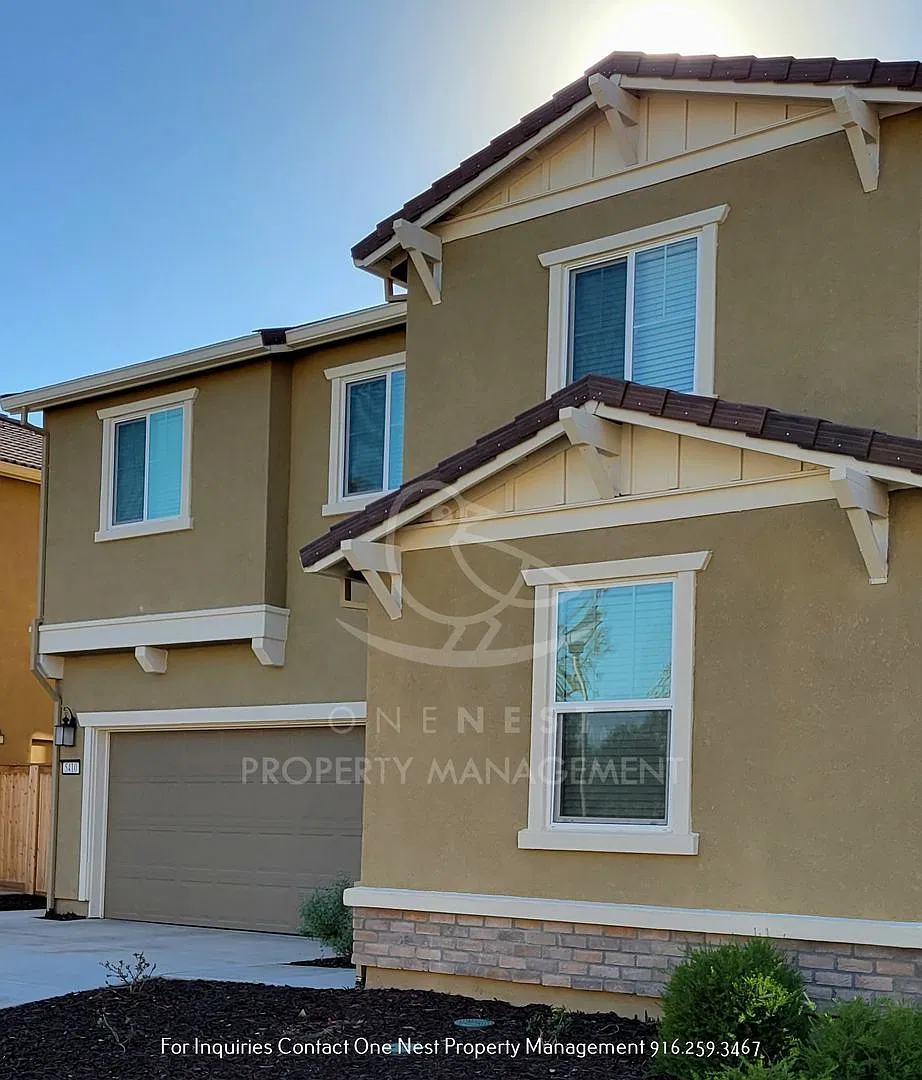Gorgeous 4 bedroom 3 bath + Loft Rocklin Home — Photo 2