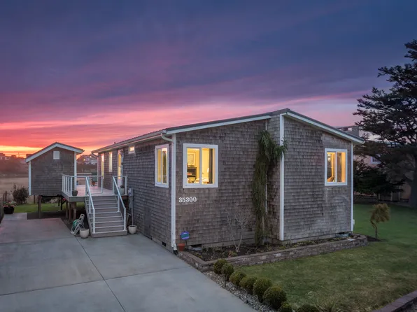 35300 Rueppel Ave, Pacific City, OR 97135