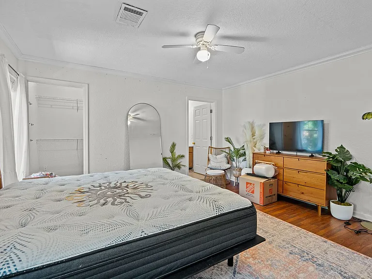 114 Cedar St — Photo 26