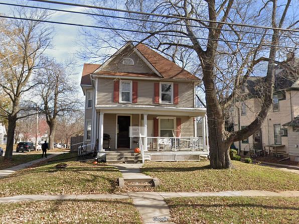 628 N Linn St