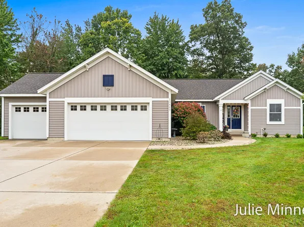 13445 Hidden Creek Ct, Grand Haven, MI 49417