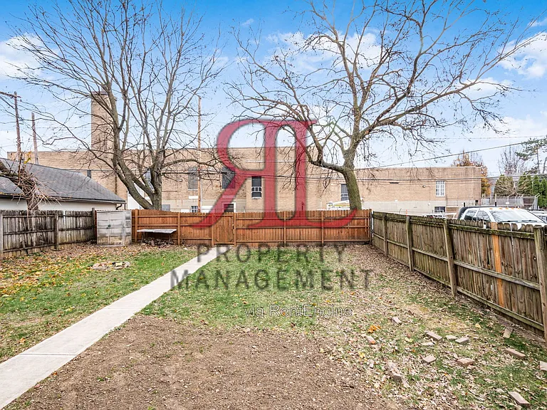 1268 Courtland Ave — Photo 26