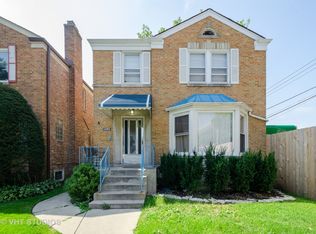 6742 N Richmond St, Chicago, IL 60645