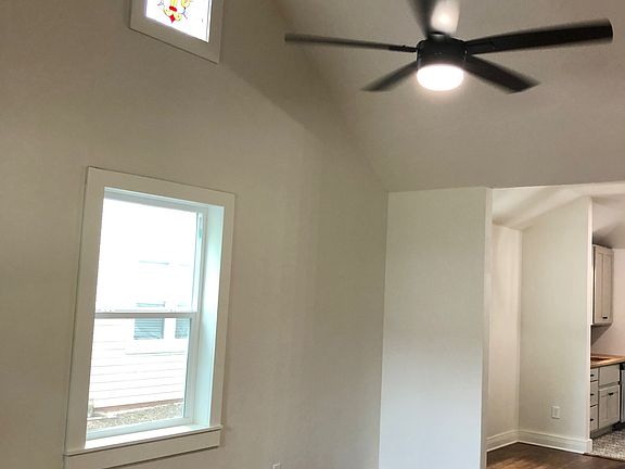 Living-room w/west facing windows.