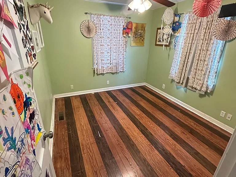 1712 Marsden Ave — Photo 21