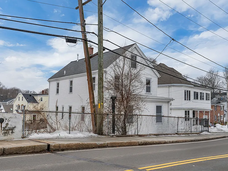 73 Walnut St — Photo 31
