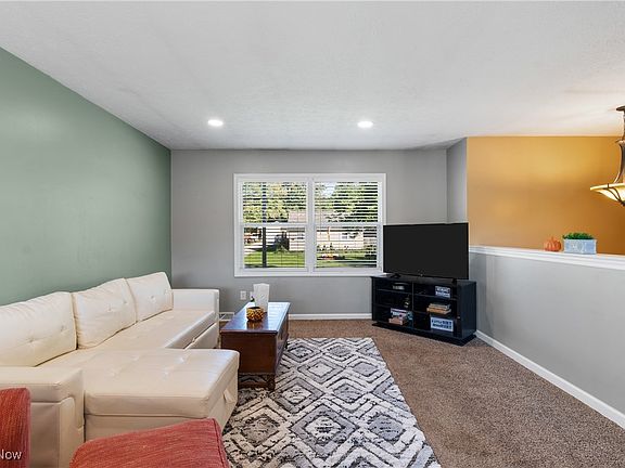 5th image of 1177 Moneta Ave
