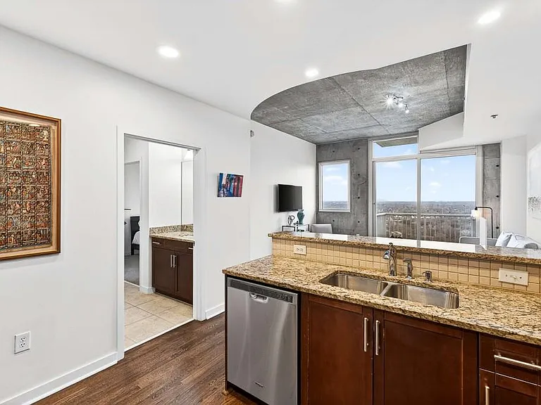 855 W Peachtree St NE #2415 — Photo 6