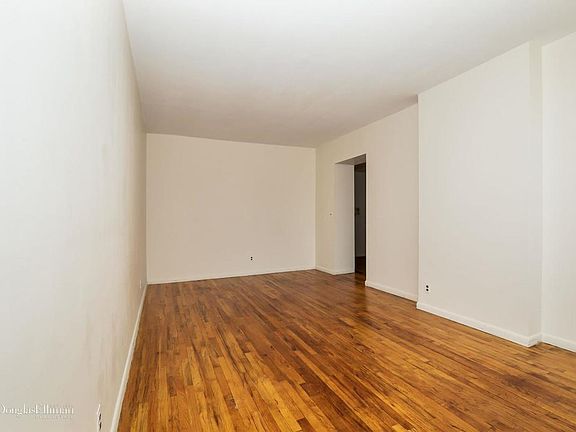 2nd image of 800 Hancock St APT 3D