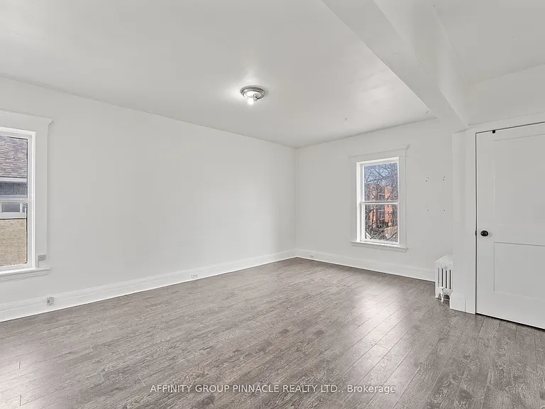 255 Kent St W #UPPER — Photo 1