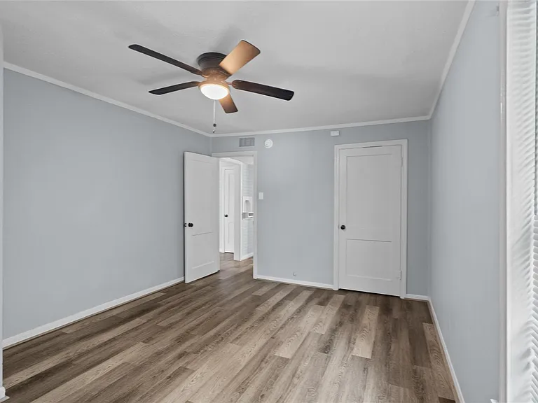 2324 Cedar Dr #3 — Photo 6