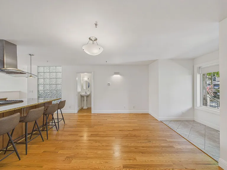 853 De Haro St — Photo 8