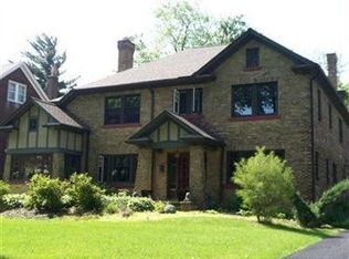 2700 Colchester Rd, Cleveland Heights, OH 44106