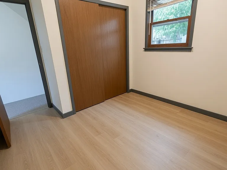 107 N Duane Ave #1W — Photo 10