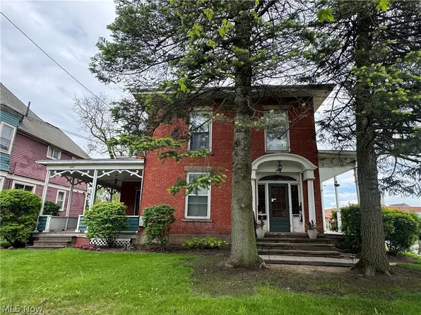 428 West Ave, Elyria, OH 44035