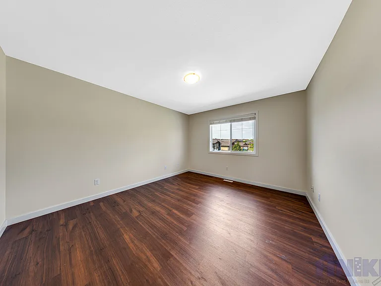 710 Gordon Rd — Photo 9