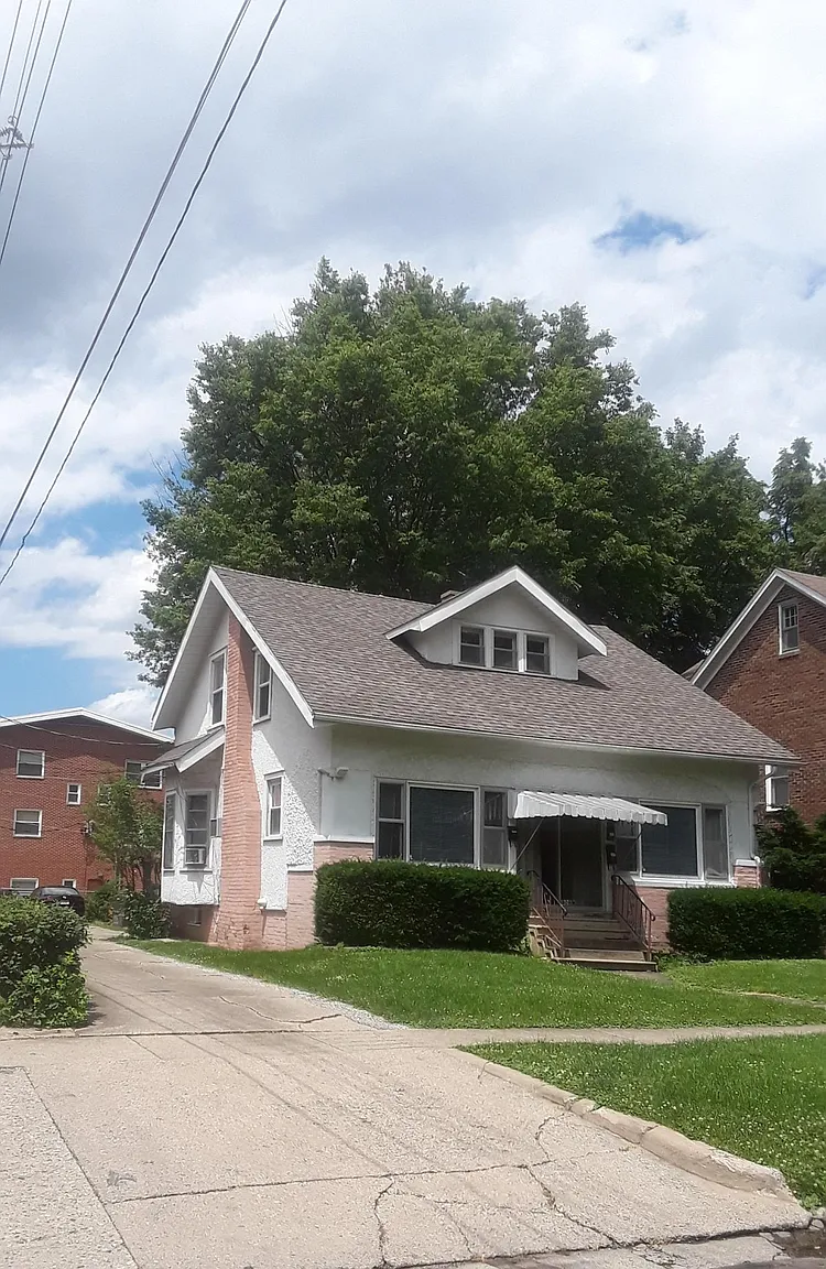 808 W Indiana Ave #Basement photo 1