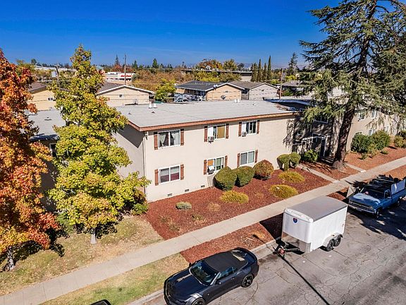2nd image of 1797 Bradford Way
