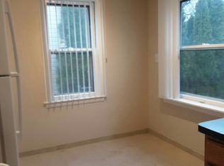 24825 Boston St, Dearborn, MI 48124