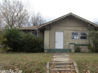 1520 W 15th Ave, Pine Bluff, AR 71603