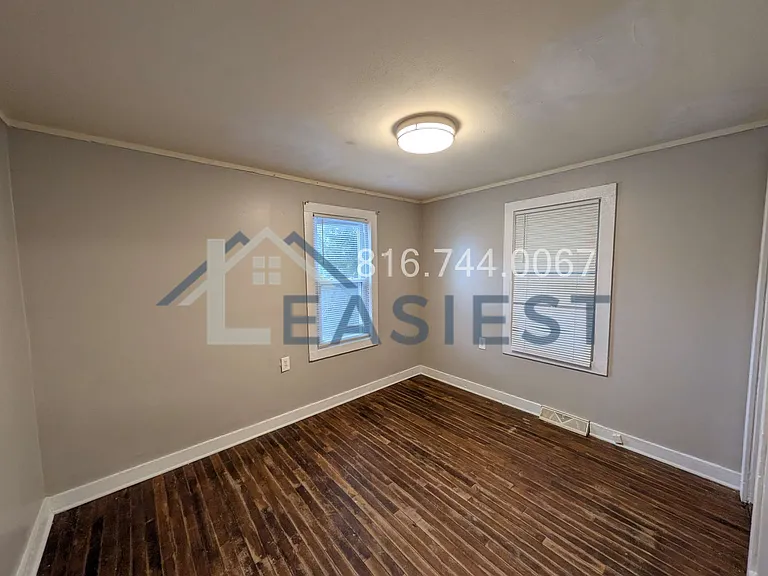 1828 S 16th St — Photo 12