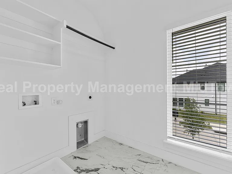 4518 Smokey Quartz Ln — Photo 17