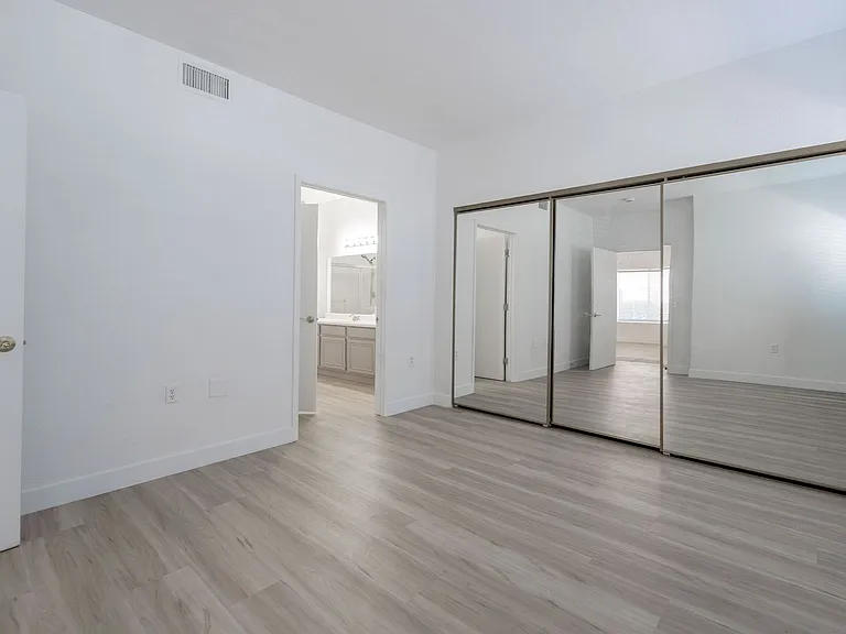 10245 S Maryland Pkwy #1212 — Photo 20