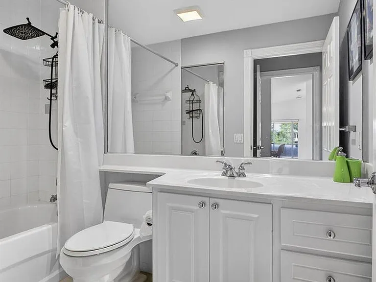 8154 Montserrat Pl — Photo 14