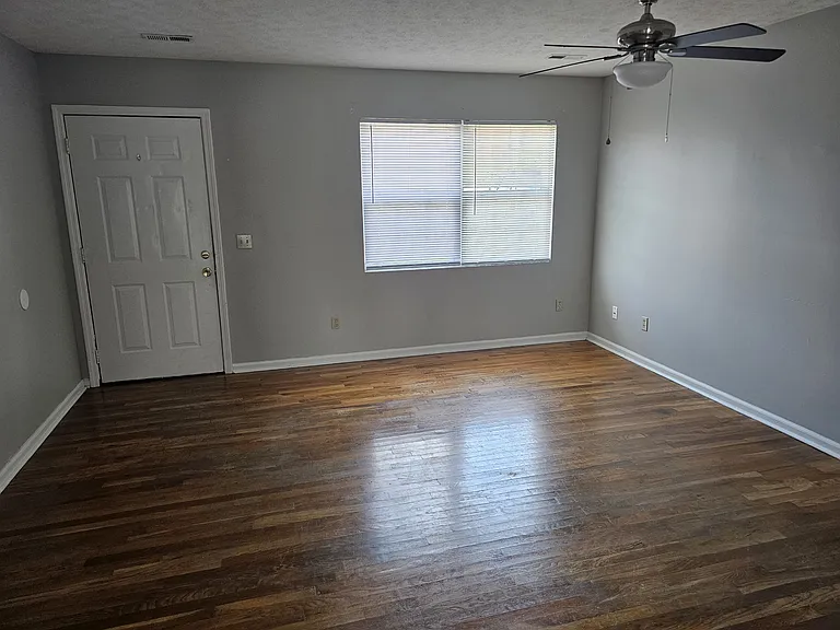 214 S Keeneland Dr #B — Photo 14