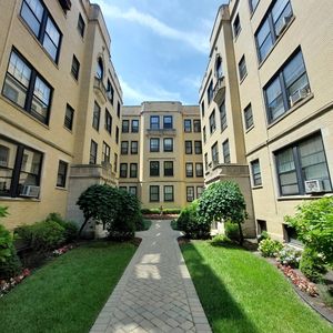 3602 N Pine Grove Ave APT 1C, Chicago, IL, 60613