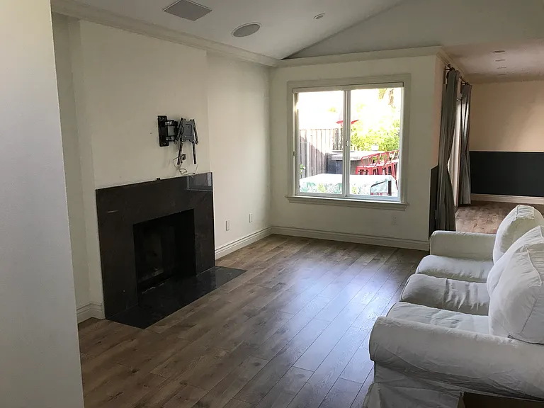 2108 Meadow View Pl — Photo 16
