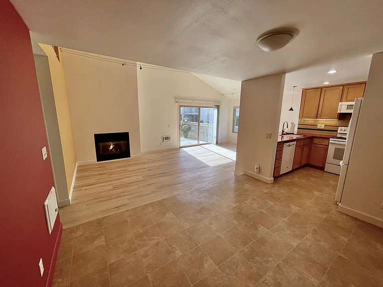 3029 Harbor Blvd — Photo 8