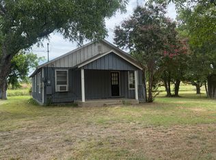 3495 Country Club Rd, Denton, TX 76210